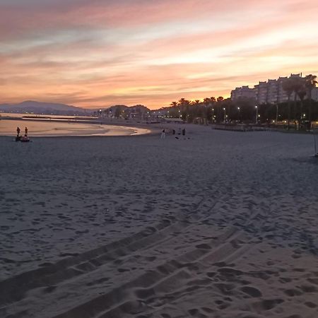 Playa 45, First Line Beach House Malaga Luaran gambar