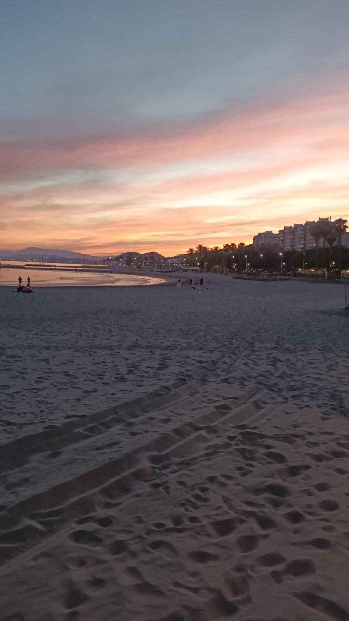 Playa 45, First Line Beach House Malaga Luaran gambar