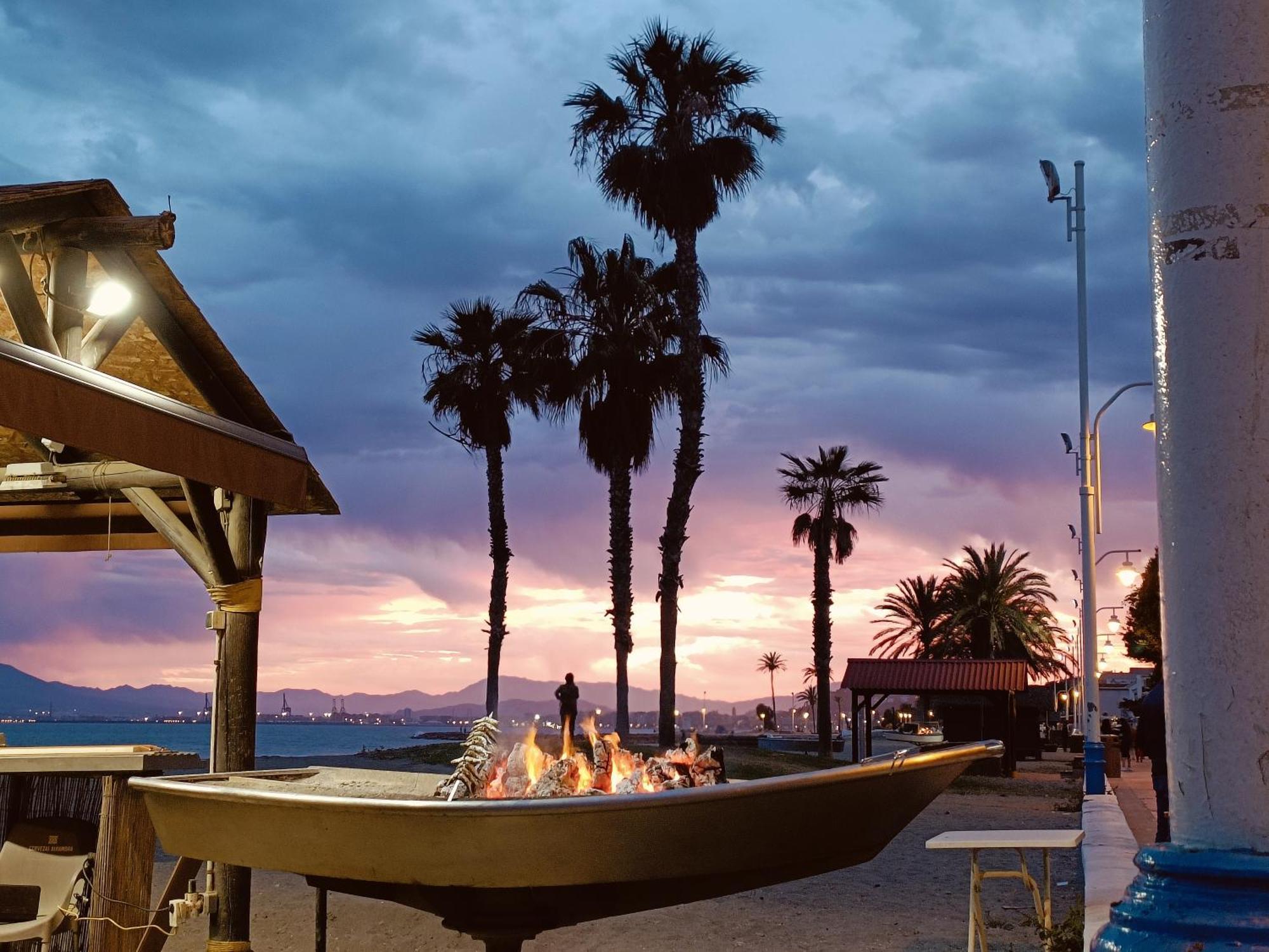 Playa 45, First Line Beach House Malaga Luaran gambar